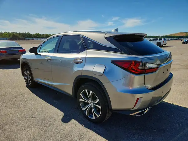 2T2BZMCA9KC200020 2019 LEXUS RX - Image 2