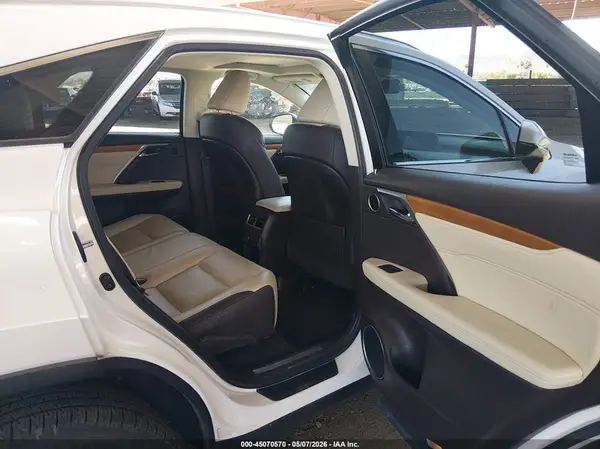 2T2BZMCA9KC204018 2019 LEXUS RX - Image 8