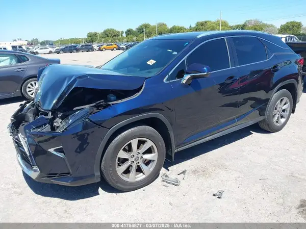 2T2BZMCA9KC206870 2019 LEXUS RX - Image 2