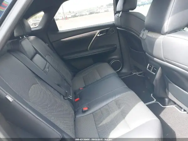 2T2BZMCA9KC211678 2019 LEXUS RX - Image 8