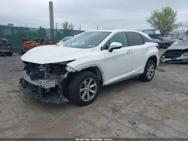 2T2BZMCAXGC014817 2016 LEXUS RX - Image 2