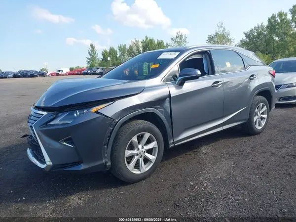 2T2BZMCAXHC057569 2017 LEXUS RX - Image 2