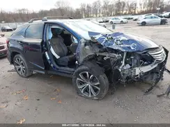 2T2BZMCAXHC063422 2017 LEXUS RX
