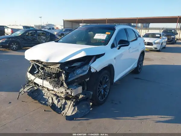 2T2BZMCAXHC082519 2017 LEXUS RX - Image 2