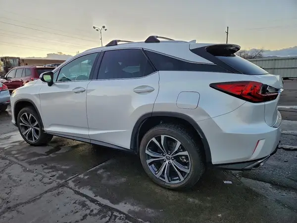2T2BZMCAXJC155670 2018 LEXUS RX - Image 2