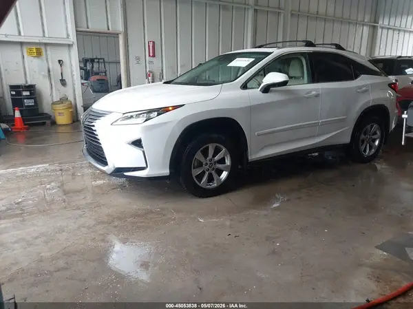 2T2BZMCAXJC156477 2018 LEXUS RX - Image 2