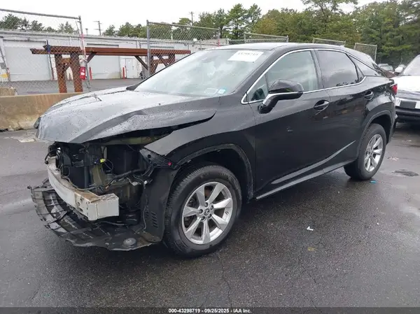2T2BZMCAXJC166264 2018 LEXUS RX - Image 2
