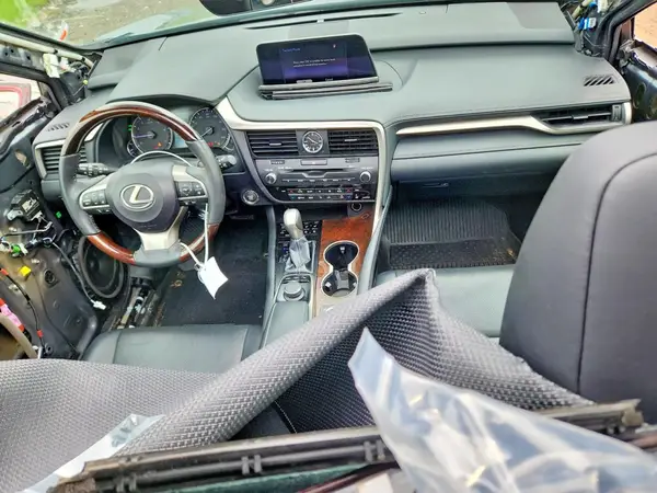 2T2BZMCAXJC167477 2018 LEXUS RX - Image 8