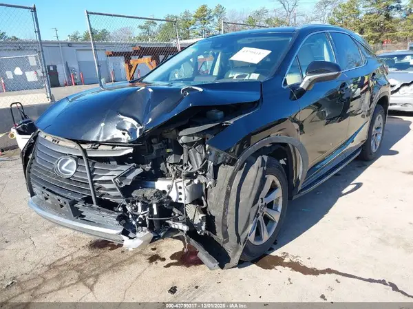 2T2BZMCAXKC170607 2019 LEXUS RX - Image 2