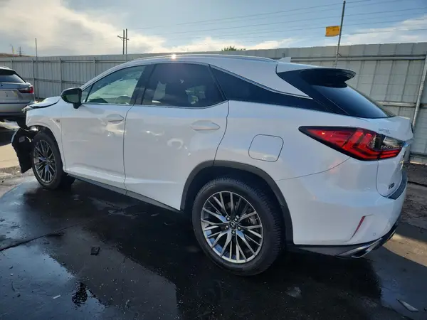 2T2BZMCAXKC172695 2019 LEXUS RX - Image 2
