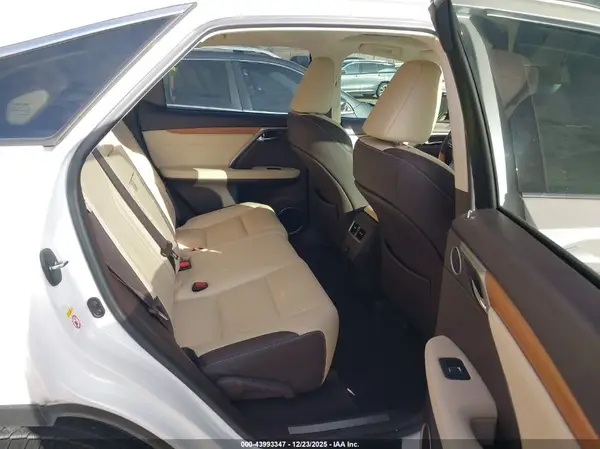 2T2BZMCAXKC181591 2019 LEXUS RX - Image 8