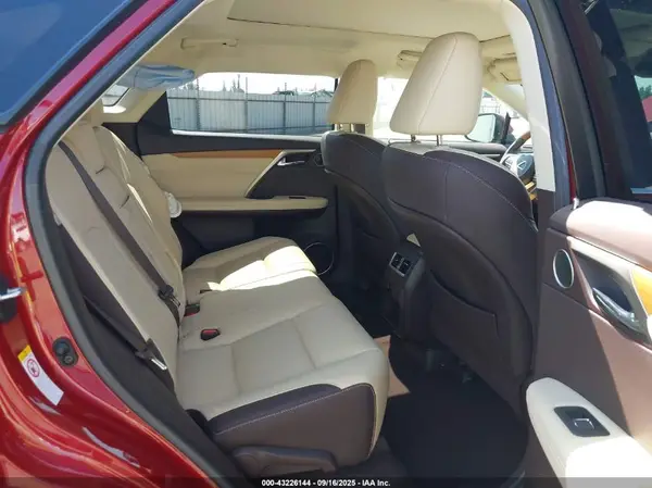 2T2BZMCAXKC182367 2019 LEXUS RX - Image 8