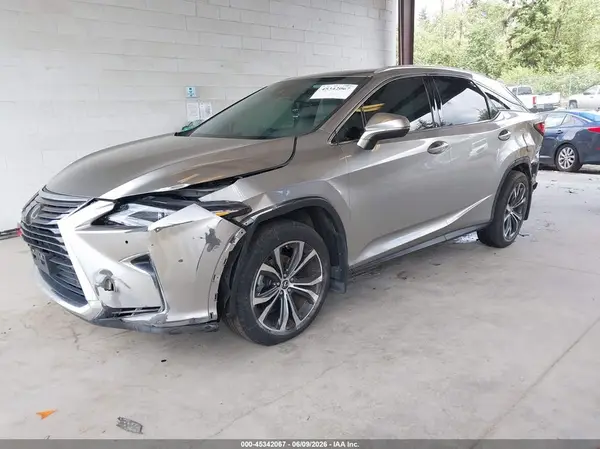 2T2BZMCAXKC191165 2019 LEXUS RX - Image 2