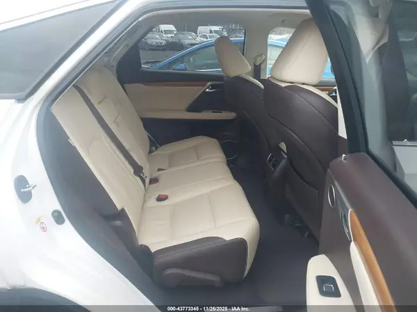 2T2BZMCAXKC200799 2019 LEXUS RX - Image 8