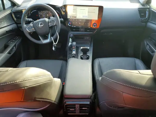 2T2GDCAZ3SC029000 2025 LEXUS NX - Image 8
