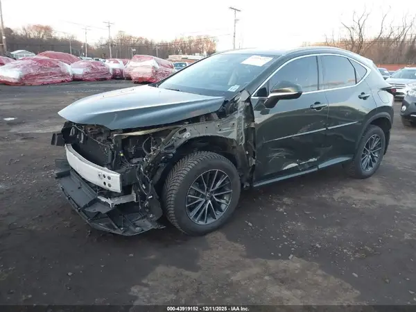 2T2GDCEZ8NC001983 2022 LEXUS NX - Image 2