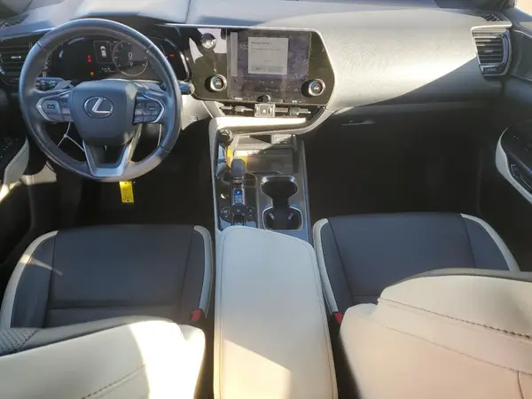 2T2GGCEZ0NC002259 2022 LEXUS NX - Image 8