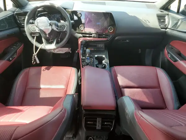 2T2GGCEZ0NC012421 2022 LEXUS NX - Image 8