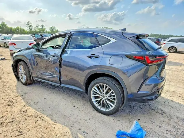 2T2GGCEZ0SC062814 2025 LEXUS NX - Image 2