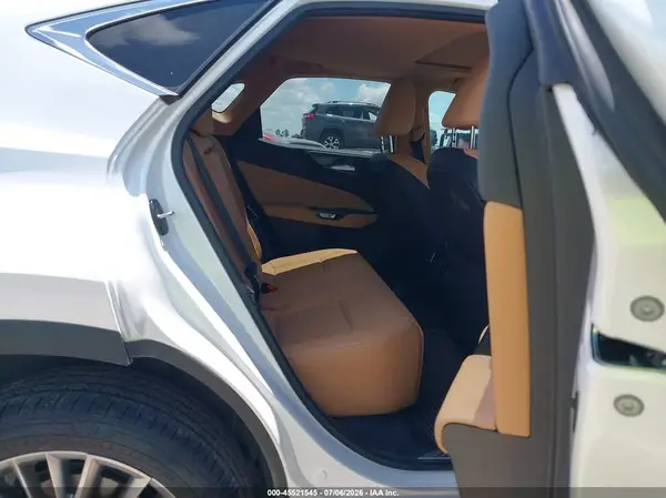 2T2GGCEZ0SC065812 2025 LEXUS NX - Image 8