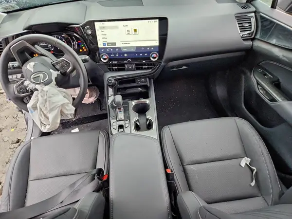 2T2GGCEZ0SC078690 2025 LEXUS NX - Image 8
