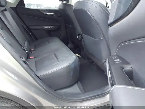 2T2GGCEZ1NC002402 2022 LEXUS NX - Image 8