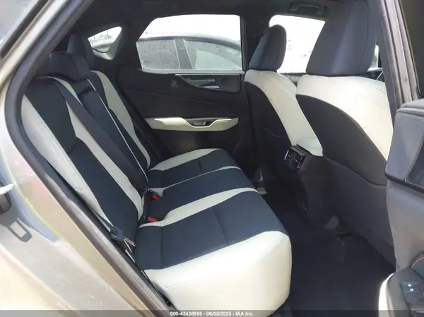 2T2GGCEZ1NC008202 2022 LEXUS NX - Image 8