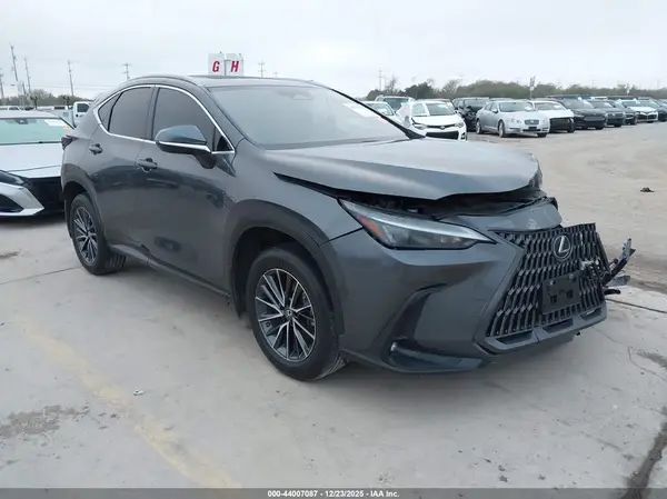 2T2GGCEZ1NC009902 2022 LEXUS NX - Image 1