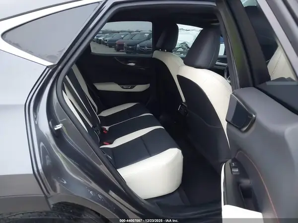 2T2GGCEZ1NC009902 2022 LEXUS NX - Image 8