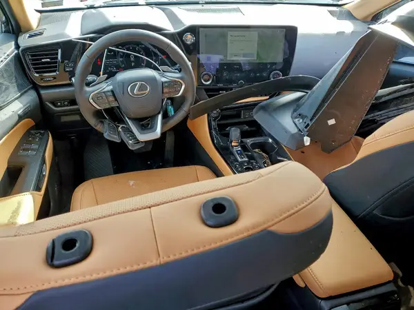 2T2GGCEZ1SC080688 2025 LEXUS NX - Image 8