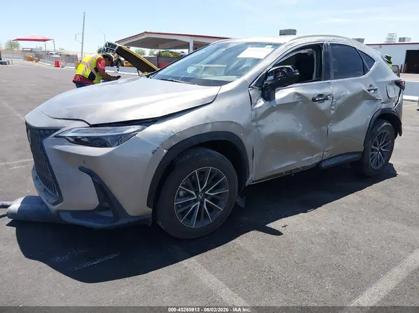 2T2GGCEZ1TC096391 2026 LEXUS NX - Image 2