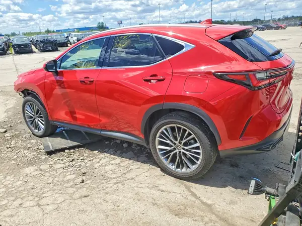 2T2GGCEZ3NC004085 2022 LEXUS NX - Image 2