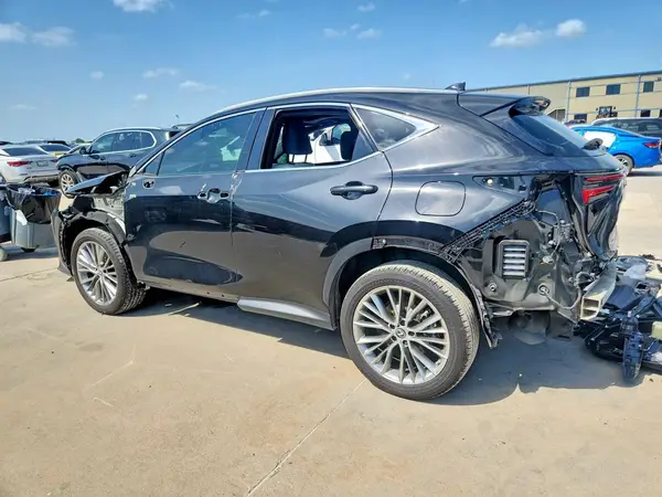 2T2GGCEZ3NC004247 2022 LEXUS NX - Image 2