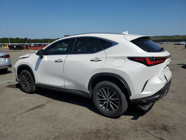 2T2GGCEZ3NC007889 2022 LEXUS NX - Image 2