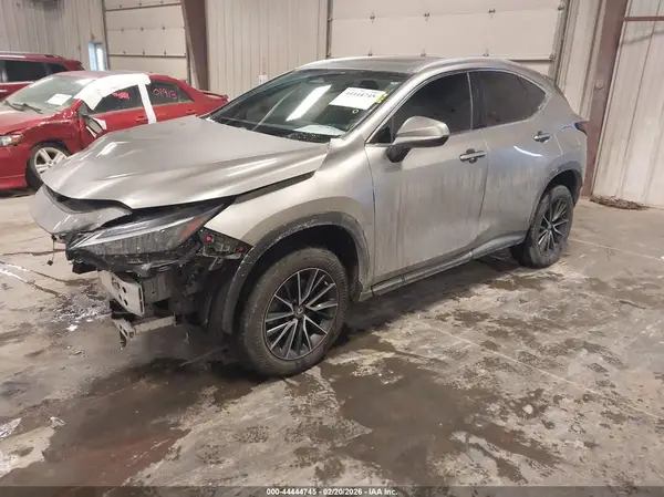 2T2GGCEZ3NC009612 2022 LEXUS NX - Image 2