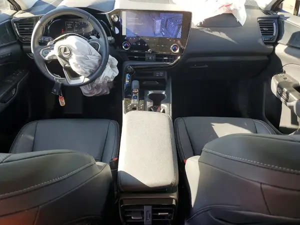 2T2GGCEZ3PC025084 2023 LEXUS NX - Image 8