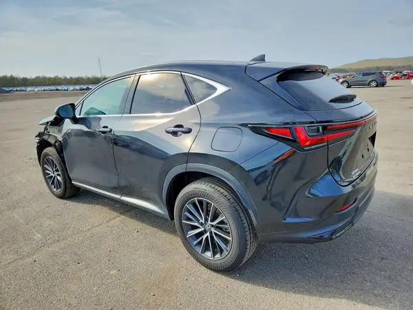 2T2GGCEZ3RC056032 2024 LEXUS NX - Image 2