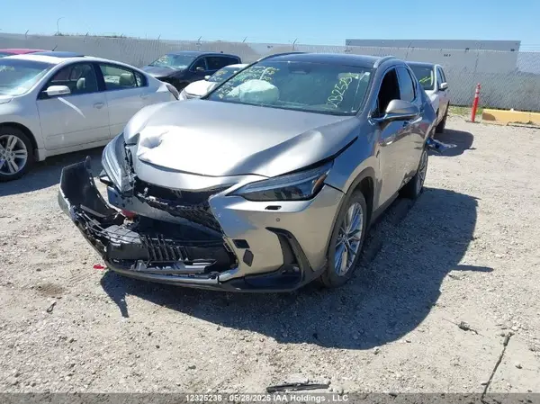 2T2GGCEZ4NC015130 2022 LEXUS NX - Image 2