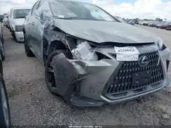 2T2GGCEZ4SC086629 2025 LEXUS NX