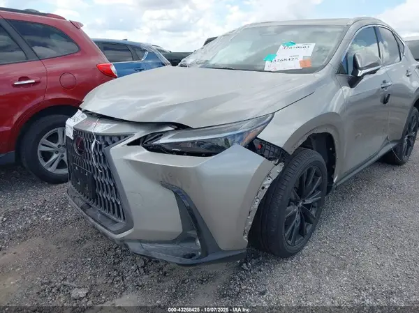 2T2GGCEZ4SC086629 2025 LEXUS NX - Image 2