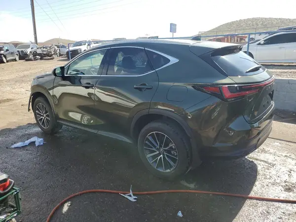 2T2GGCEZ5NC007649 2022 LEXUS NX - Image 2