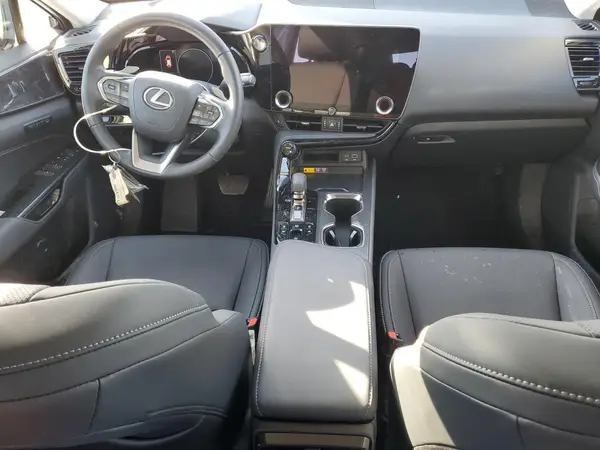 2T2GGCEZ5SC090396 2025 LEXUS NX - Image 8