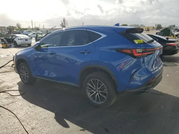 2T2GGCEZ6NC015792 2022 LEXUS NX - Image 2