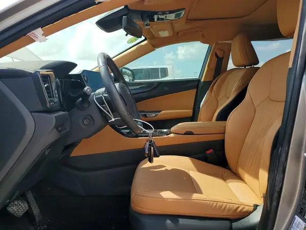 2024 LEXUS NX auction photo 7