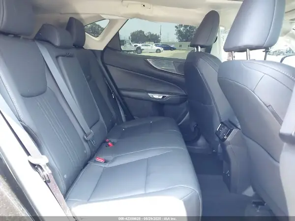 2T2GGCEZ6SC073039 2025 LEXUS NX - Image 8