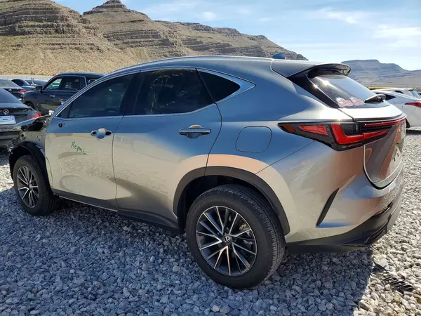 2T2GGCEZ7RC036043 2024 LEXUS NX - Image 2