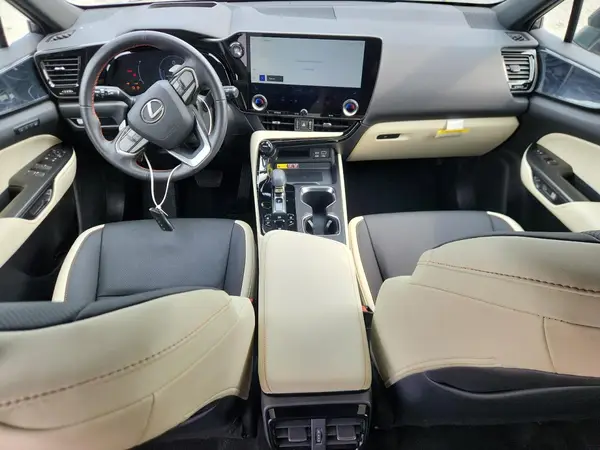 2T2GGCEZ7RC051044 2024 LEXUS NX - Image 8
