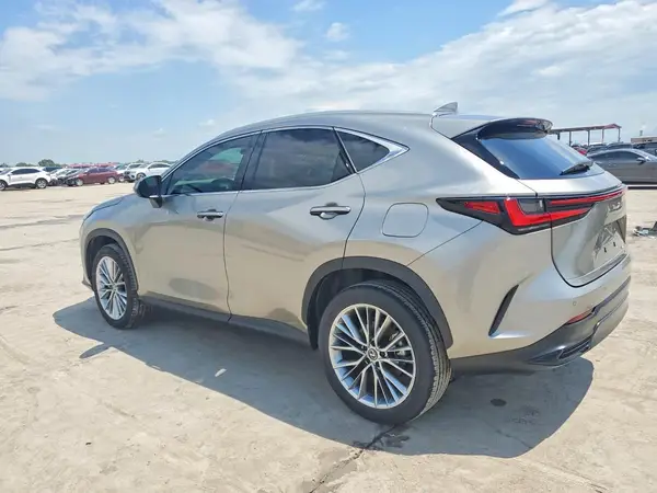 2T2GGCEZ7SC082557 2025 LEXUS NX - Image 2