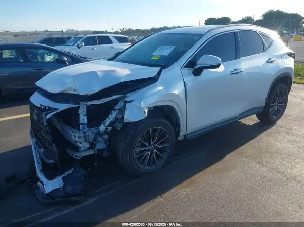 2T2GGCEZ8NC009993 2022 LEXUS NX - Image 2