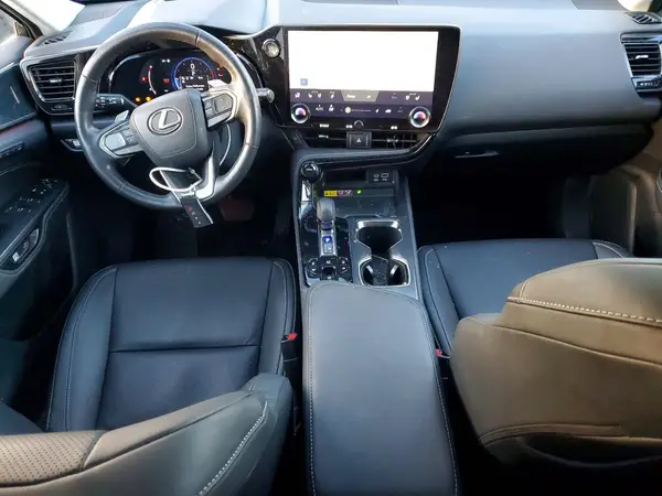 2T2GGCEZ8RC045043 2024 LEXUS NX - Image 8